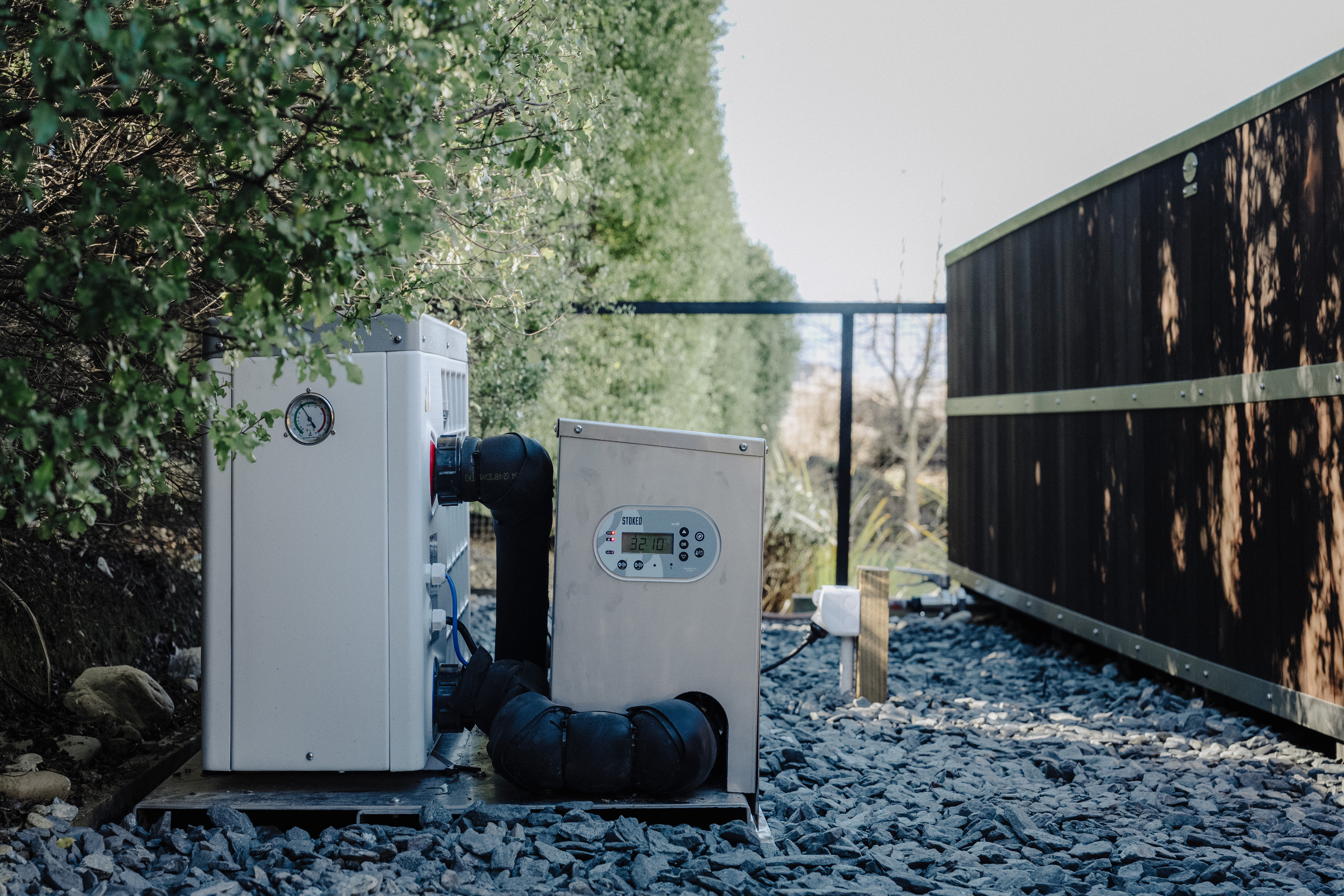 actively heats and cools
